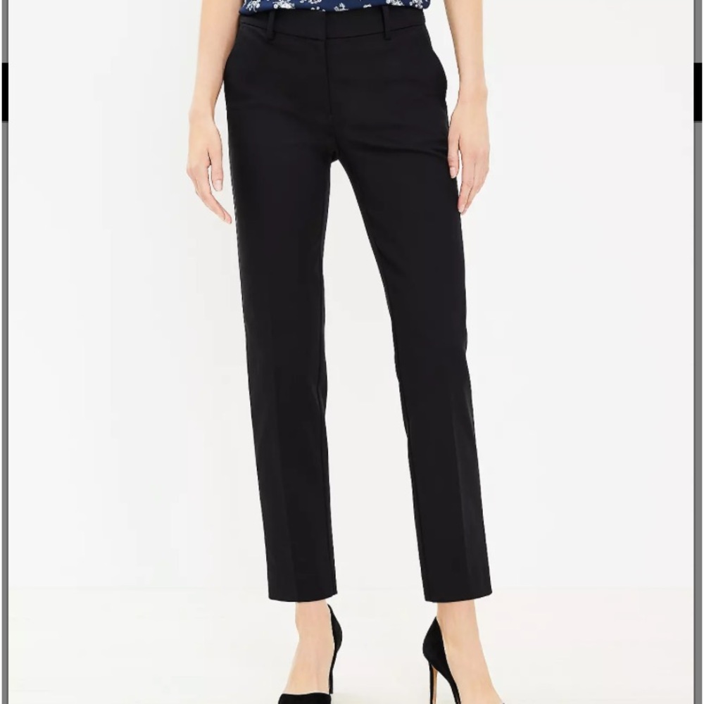Loft Riviera Curvy Pants. Size 4P. Worn once.